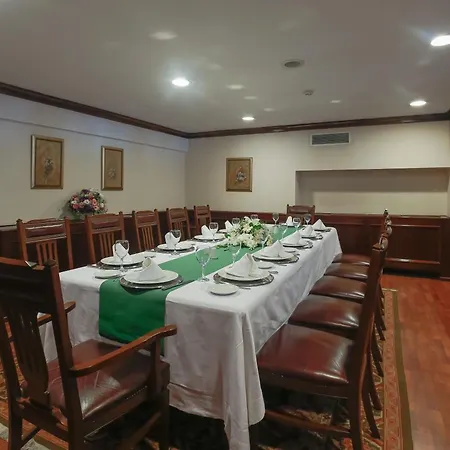 Central Hotel 호텔