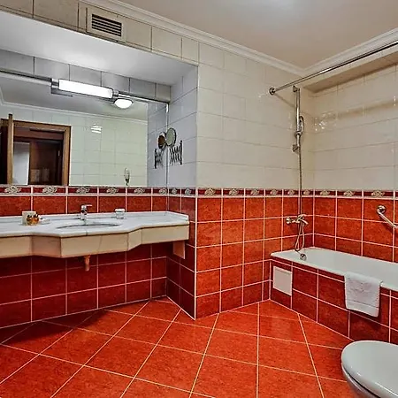 Central Hotel Hotel 4*
