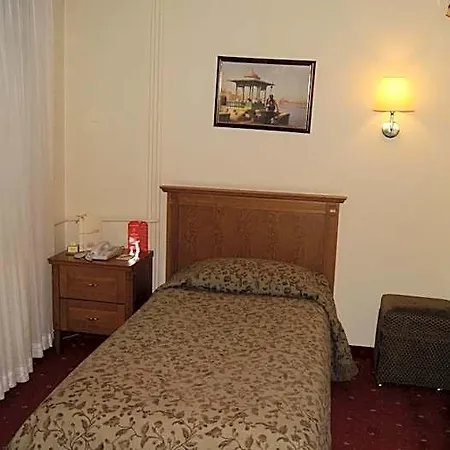 Central Hotel Ξενοδοχείο Προύσα