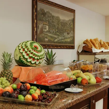Hotel Central Hotel 4*