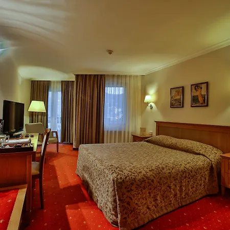 Central Hotel