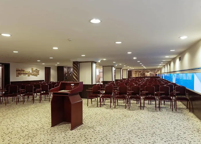 Central Hotel 호텔 4*